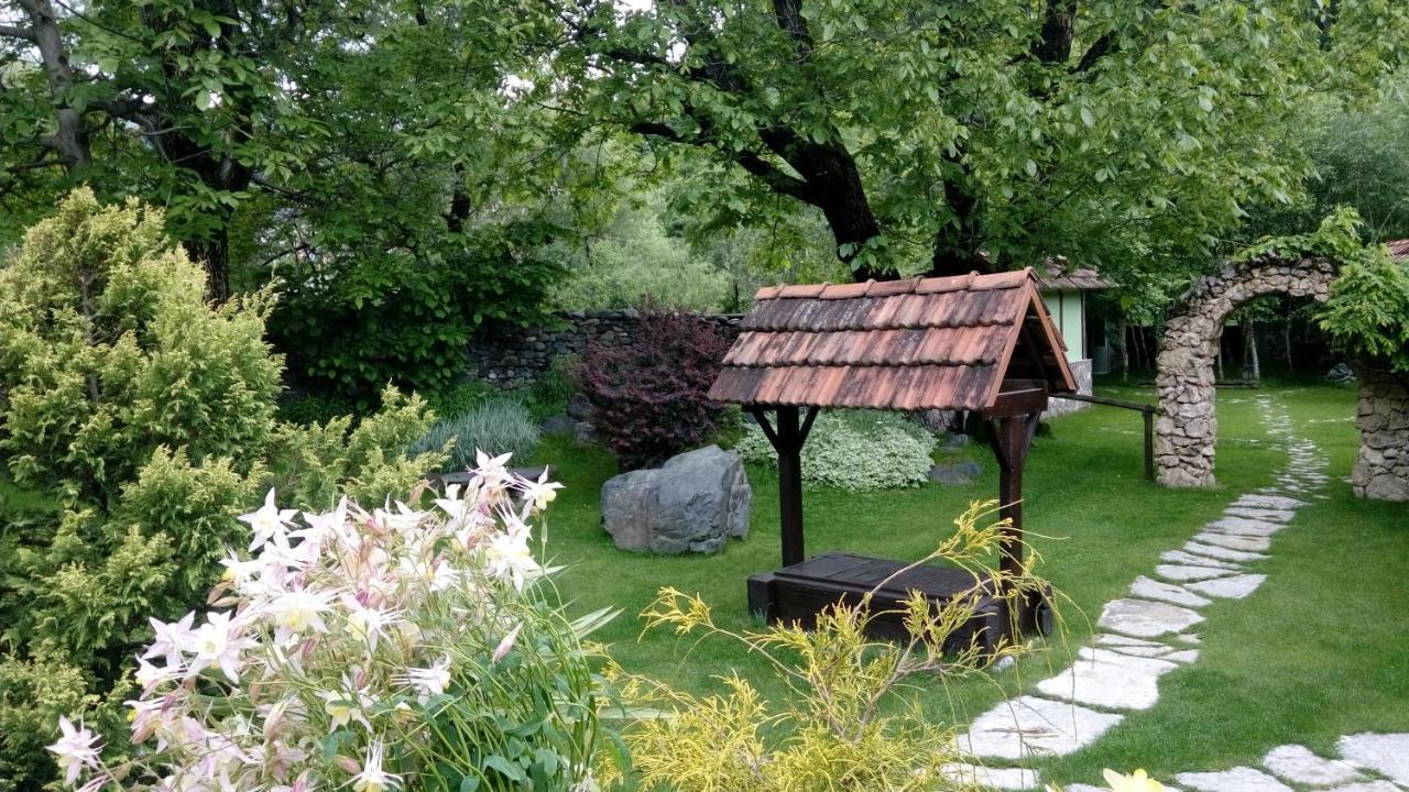 Eco Garden Bed & Breakfast Dilijan Luaran gambar