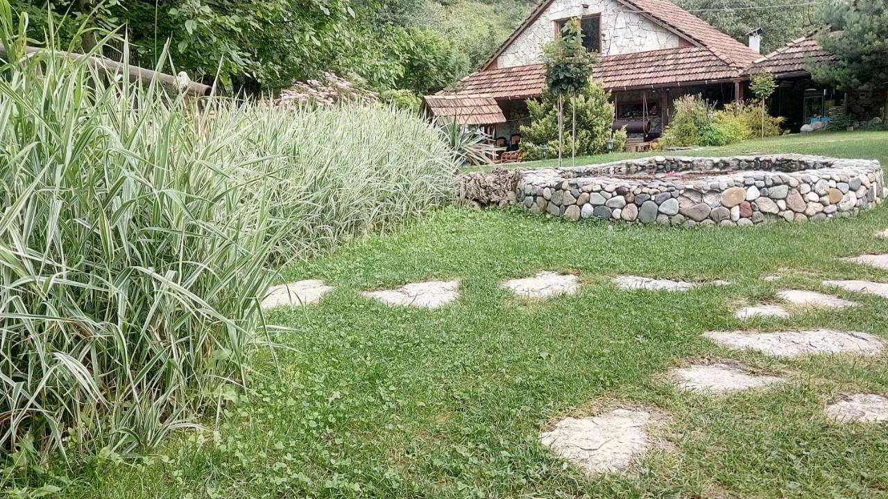 Eco Garden Bed & Breakfast Dilijan Luaran gambar