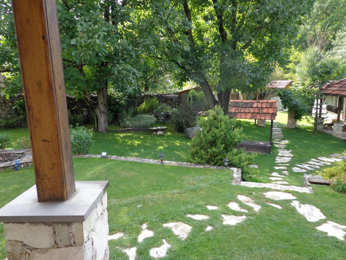Eco Garden Bed & Breakfast Dilijan Luaran gambar