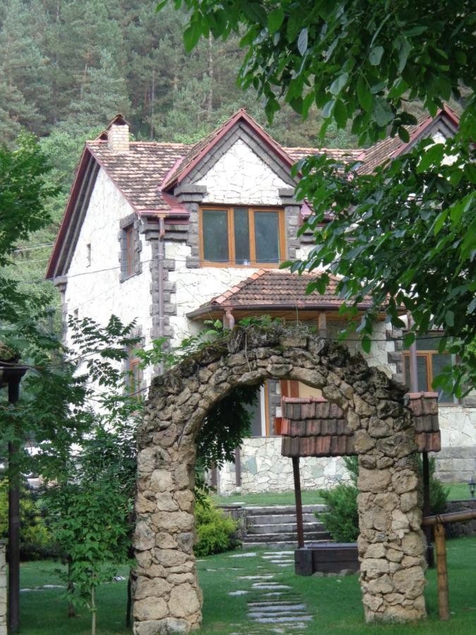 Eco Garden Bed & Breakfast Dilijan Luaran gambar