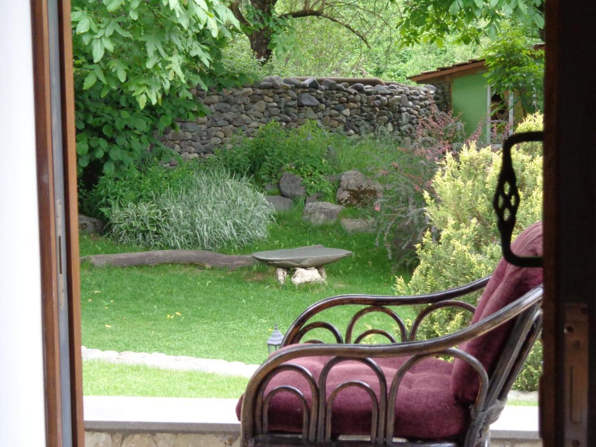 Eco Garden Bed & Breakfast Dilijan Luaran gambar