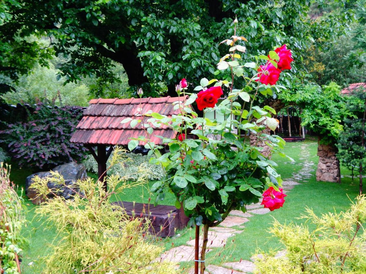 Eco Garden Bed & Breakfast Dilijan Luaran gambar